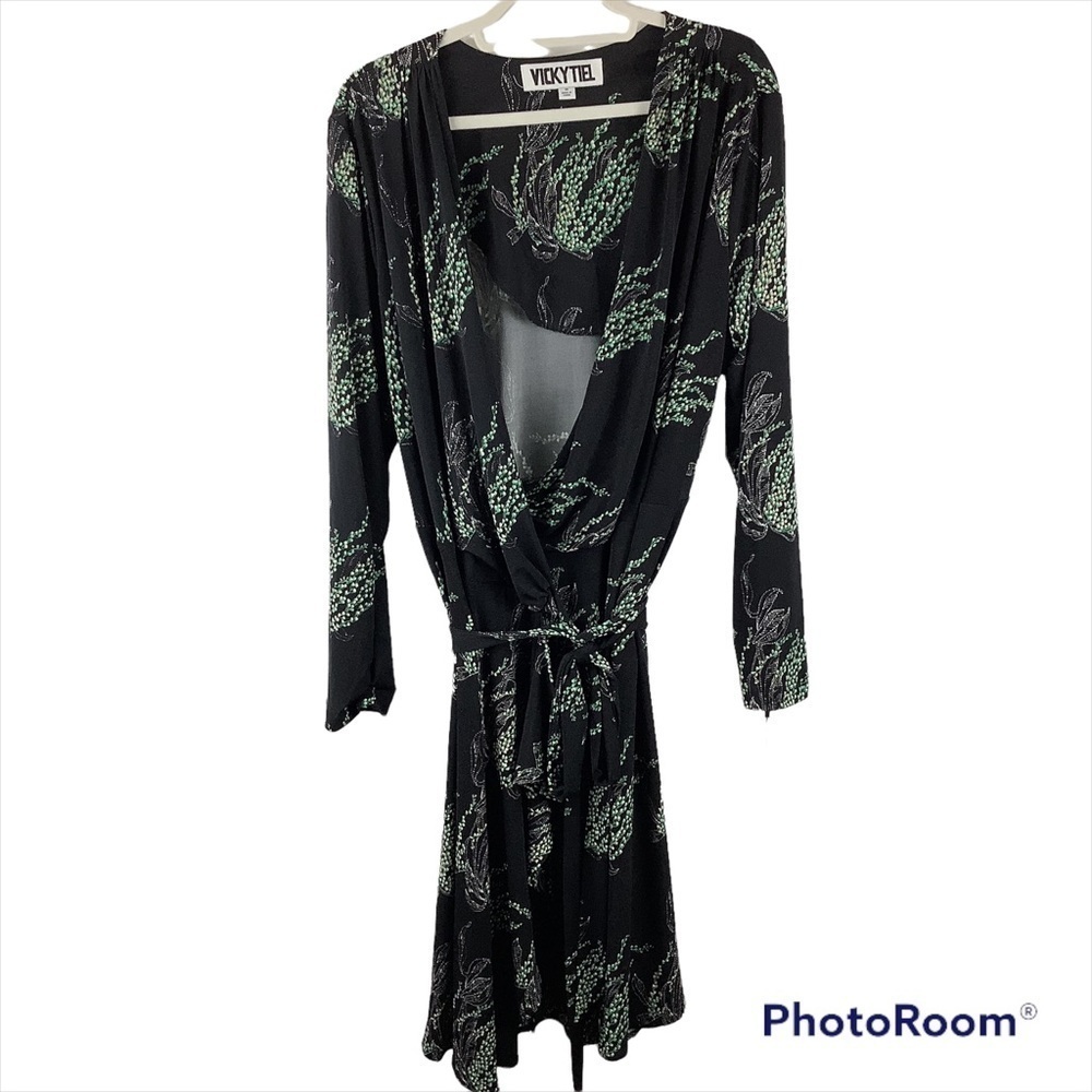 NWT Vicky Tiel Floral Black Long Sleeve True Wrap Dress Size 1X